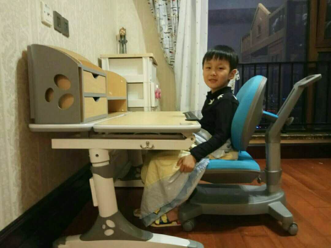 玉林在线观看草莓视频网站黄书桌